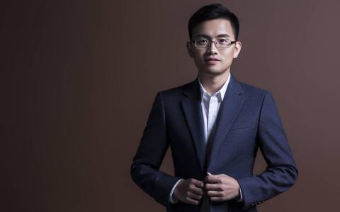 美呗龚连胜：“技术 + 服务 + 品牌”生态出海有望让医美行业迎来好时机｜请回答2025